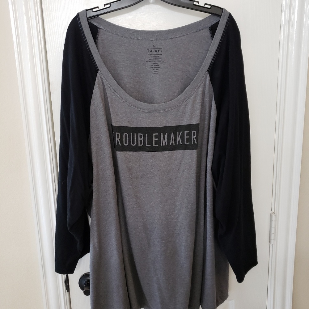 TroubleMaker raglan top!